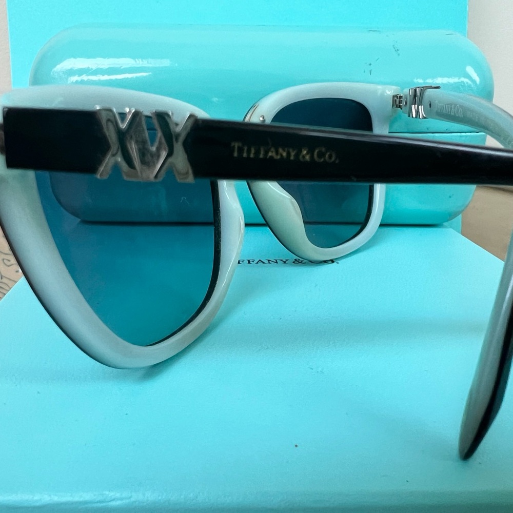 🔴Authentic Tiffany & Co. Black Sunglasses🔴 - Picture 9 of 11